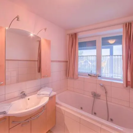 Mitteldeck 424 Apartament *